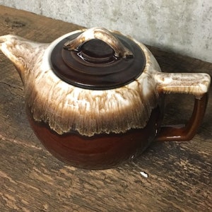 Vintage McCoy Brown Drip-tekanna, samlarkeramik, stengods från mitten av århundradet bild 5