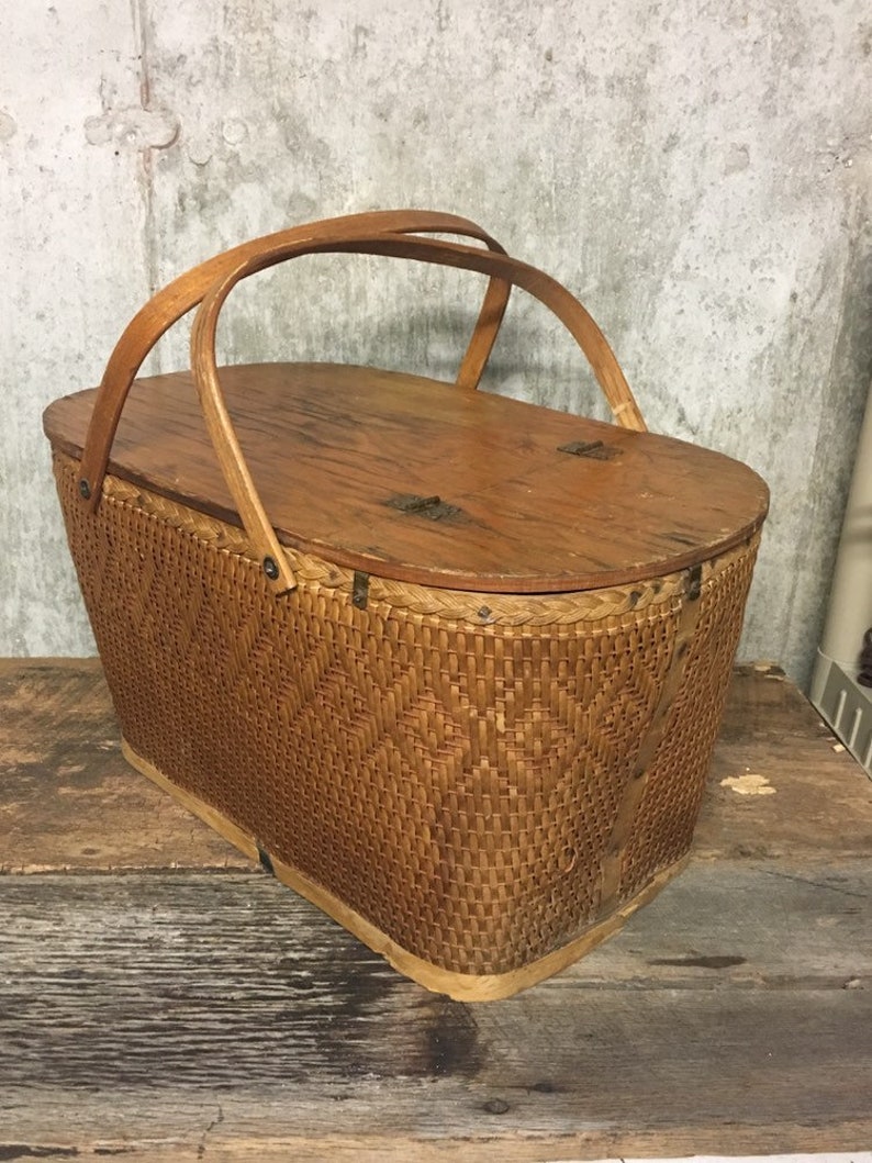 Vintage Picnic Basket Redmon Wicker Woven Basket With Lid and Etsy