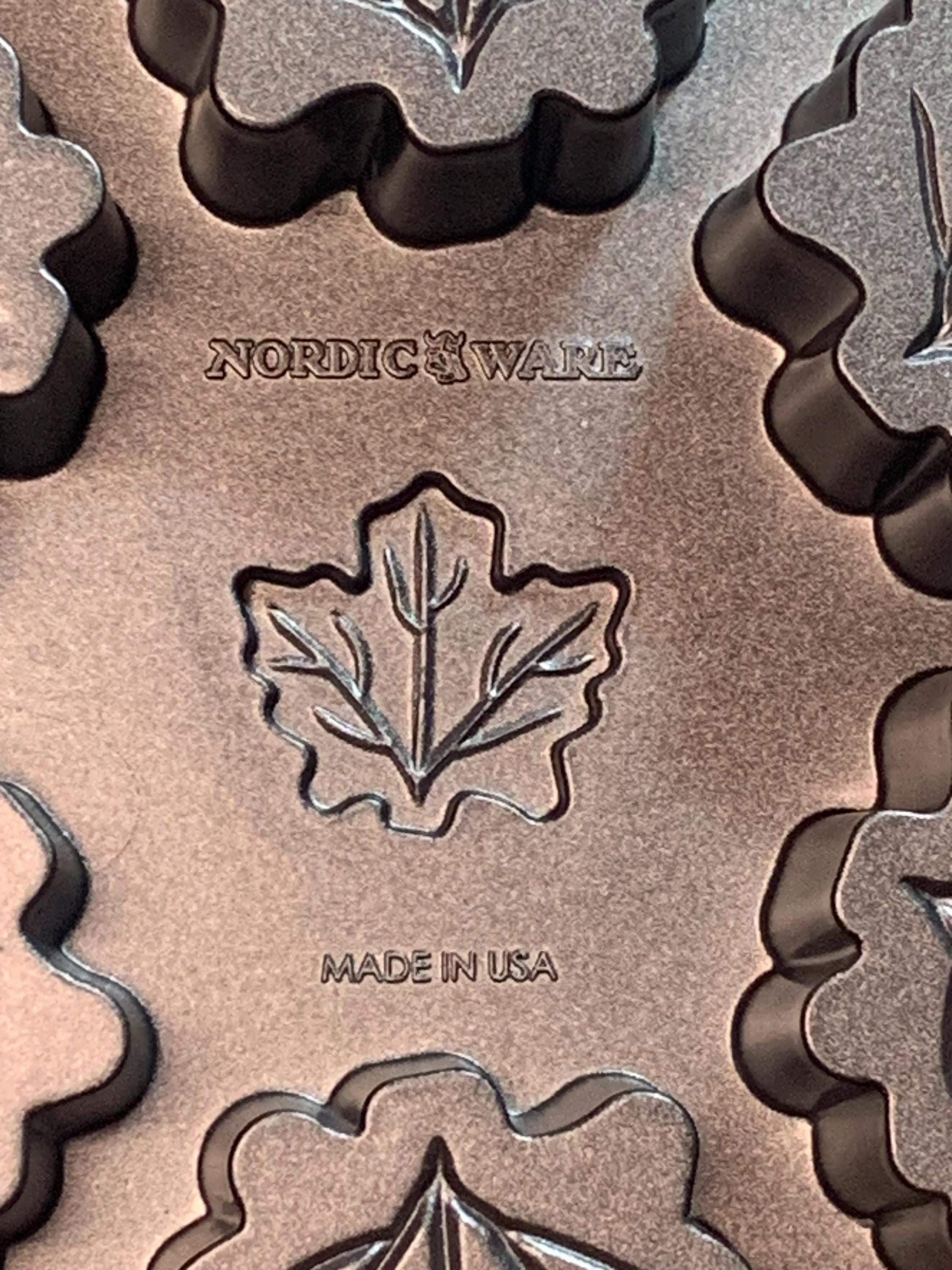 Nordic Ware Maple Leaf Muffin Pan, Nonstick Cast Aluminum, 6 Molds