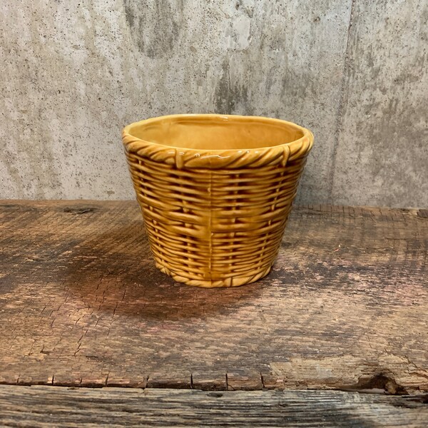 Ceramic Wicker Planter, Vintage Yellow Planter, Basket Ceramic Vase, Yellow Pottery, Basket Vase, MCM Planter, Ceramic Wicker, Glazed Vase