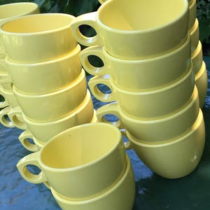 Melamine Coffee Cup, Eco Friendly Party Cups, Yellow Coffee Cup, Watertown Cups,Mid Century Melmac, Reusable Coffee Cup,Vintage Melamine