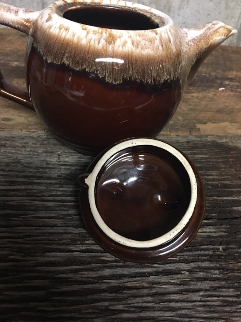 Vintage McCoy Brown Drip-tekanna, samlarkeramik, stengods från mitten av århundradet bild 8