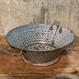 Chippy Strainer, Metal Colander, Gray Enamel, Metal Colander, Metal Strainer, Gray Colander, Enamel Strainer,Country Kitchen,Farmhouse Decor