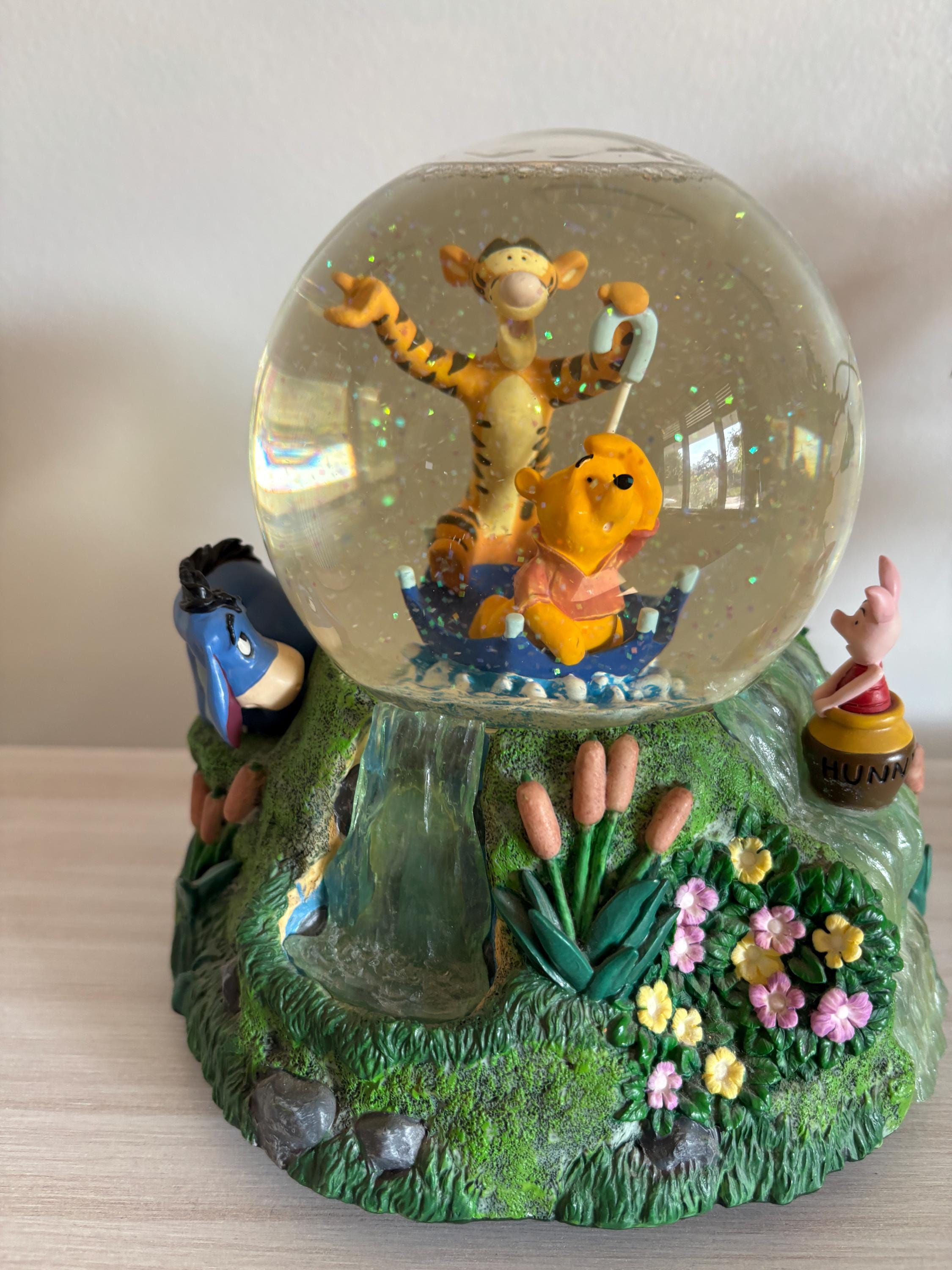 Vintage Winnie the Pooh Snowglobe - Etsy
