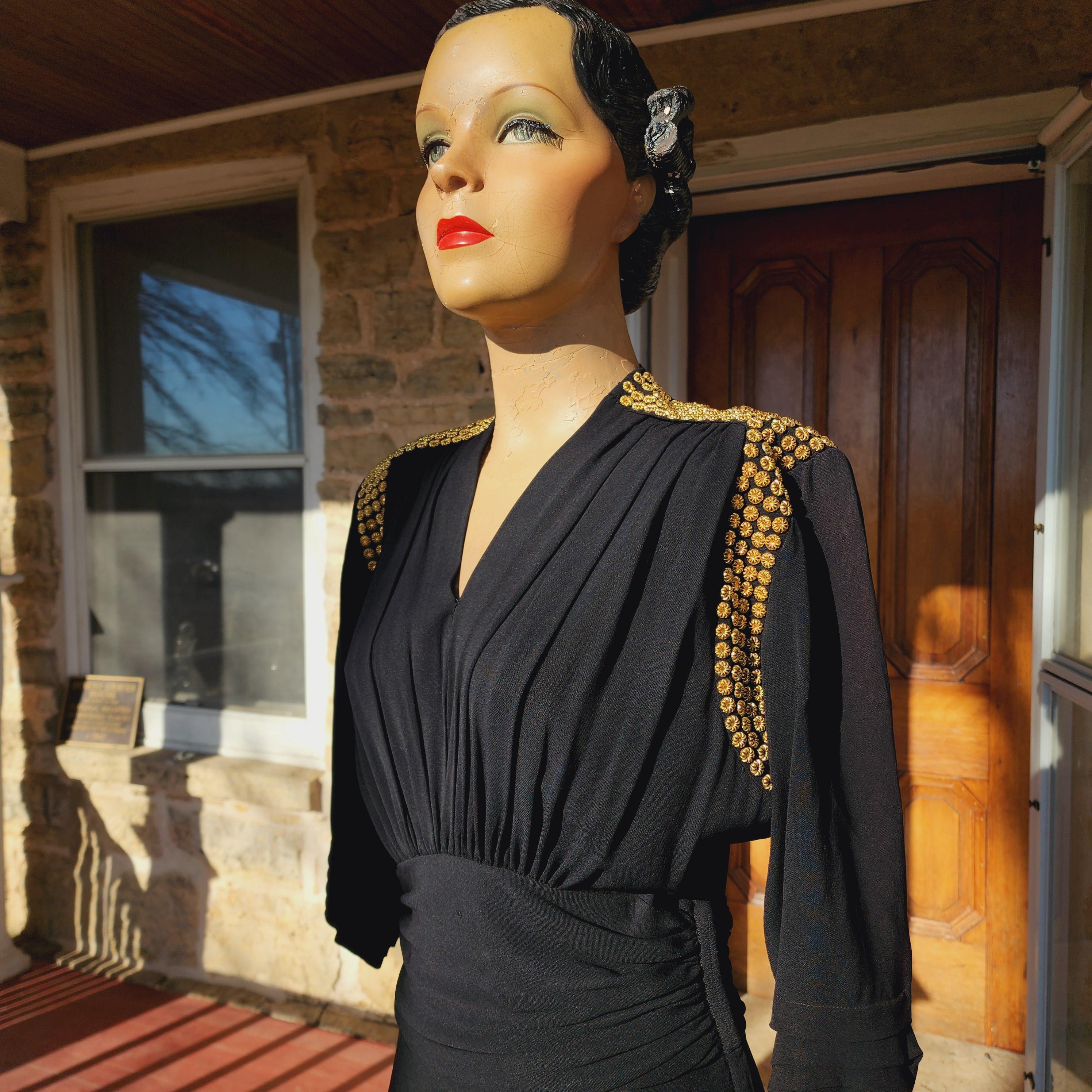 sachin and babi light blue dress Your Guide to 1940s Dresses Formal main image 1