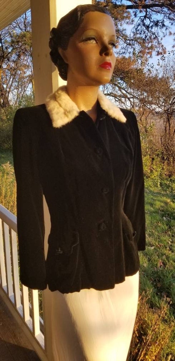 Henry Harris Designer 1930s-40s Black Velvet Jacke