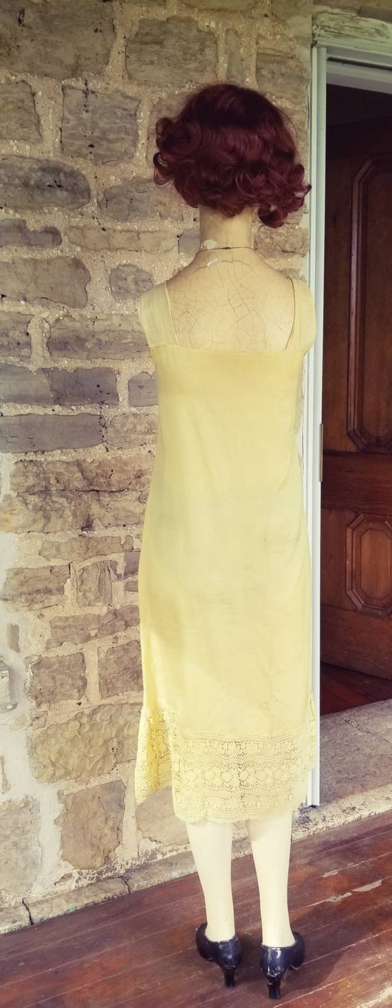 Beautiful Sunny Yellow Lace Authentic 1920s Slip … - image 4