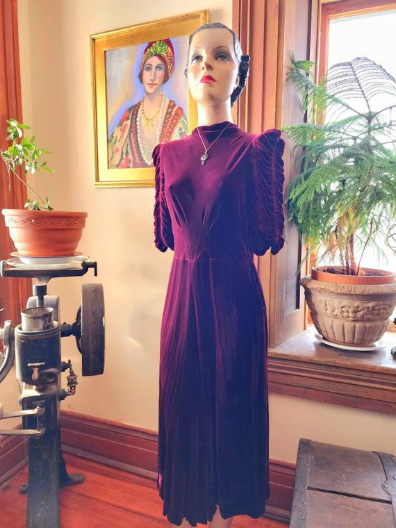 1930s Silk Velvet Merlot with Ruching and FOGA la… - image 2