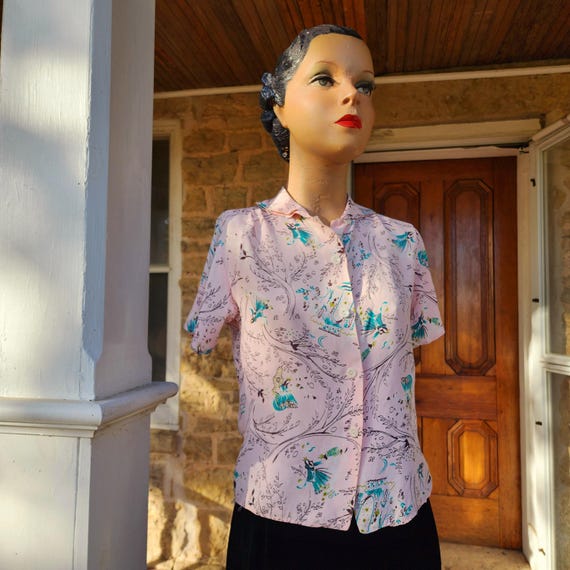 1940s Princess Royalty Novelty Print Cold Rayon B… - image 4