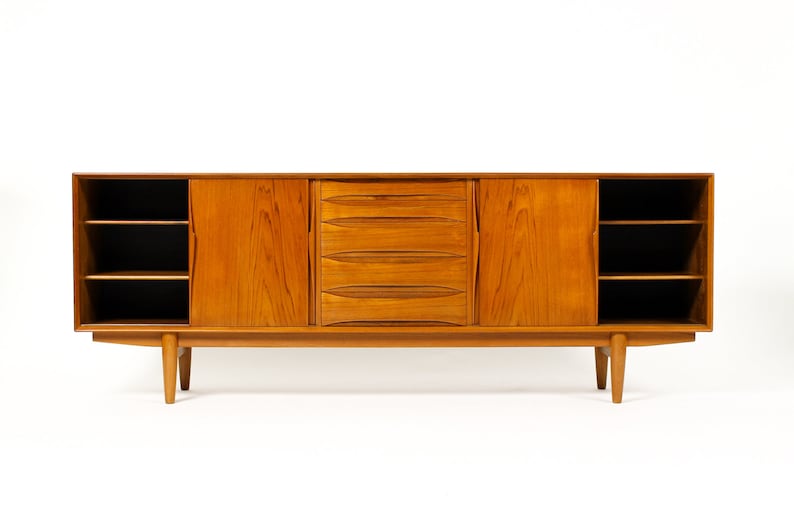 Danish modern / Mid Century Teak Credenza / Sideboard Sliding Doors Dyrlund image 4