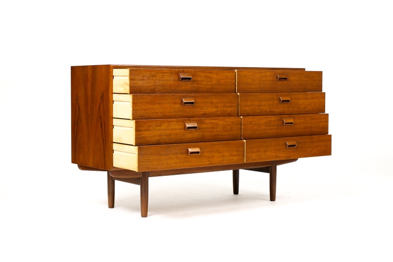 Danish Modern / Mid Century Teak Low Dresser Borge Mogensen for Søborg Møbelfabrik 8 Drawers A image 4