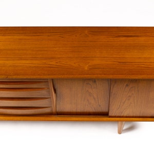 Danish modern / Mid Century Teak Credenza / Sideboard Sliding Doors Dyrlund image 10