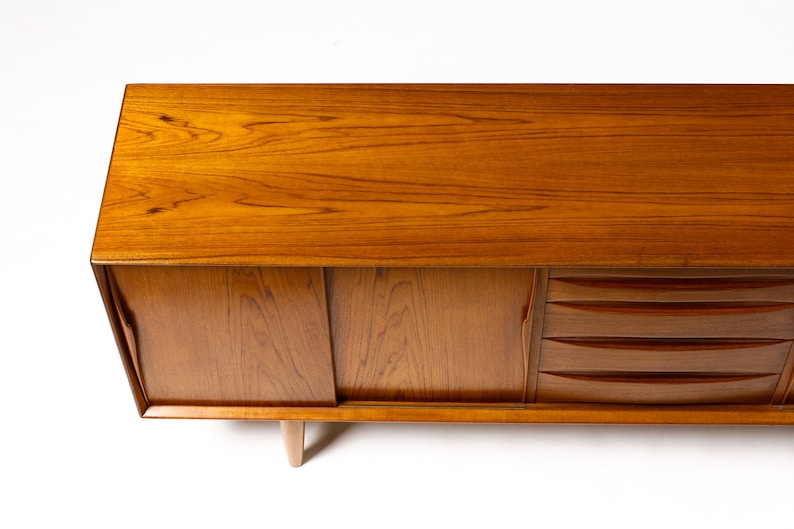 Danish modern / Mid Century Teak Credenza / Sideboard Sliding Doors Dyrlund image 9