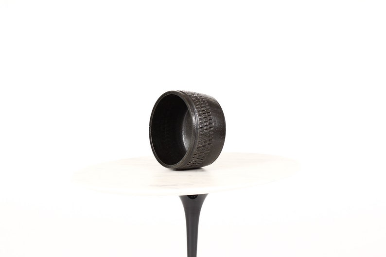 Ceramic Stoneware Planter \u2014 Large Delta pattern \u2014White Glaze \u2014 P49