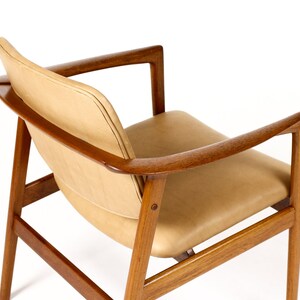 Danish Modern / Mid Century Teak Arm Chair Folke Ohlsson for Dux Tan leather image 7