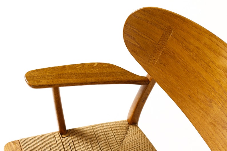 Danish Modern / Mid Century Oak Lounge / Armchair Hans Wegner for Carl Hansen Model CH22 A image 7