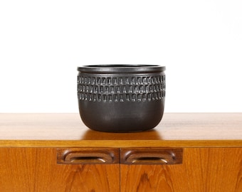 Ceramic Stoneware Modernist Wheel Thrown Planter — Large Facet pattern — Matte Black Glaze — P79