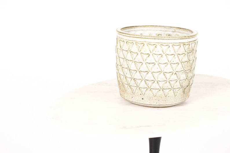 Ceramic Stoneware Planter \u2014 Large Delta pattern \u2014White Glaze \u2014 P52