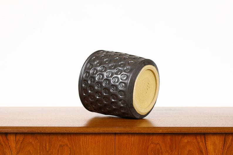 Ceramic Stoneware Planter \u2014 Keyhole pattern \u2014Black Glaze \u2014 P37