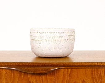 Ceramic Stoneware Modernist Planter — Large Facet pattern — White Glaze — P68