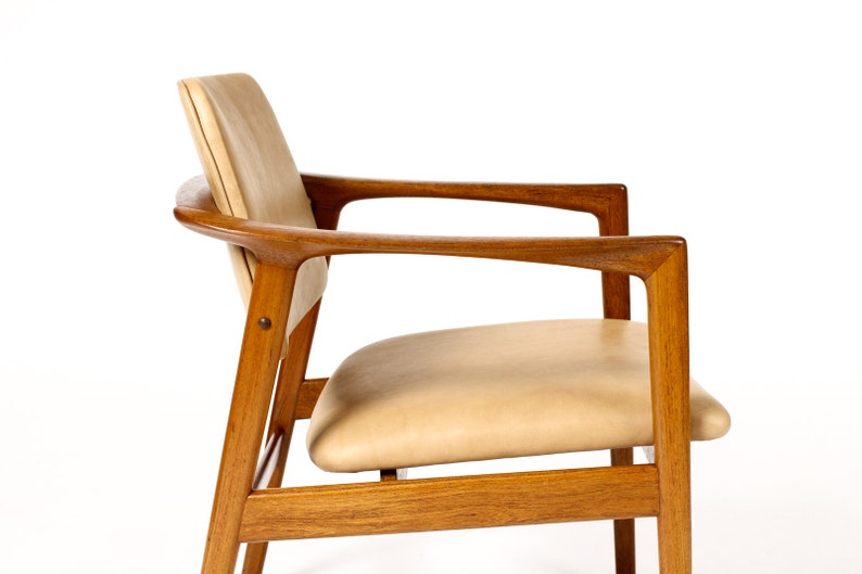 Danish Modern / Mid Century Teak Arm Chair Folke Ohlsson for Dux Tan leather image 5