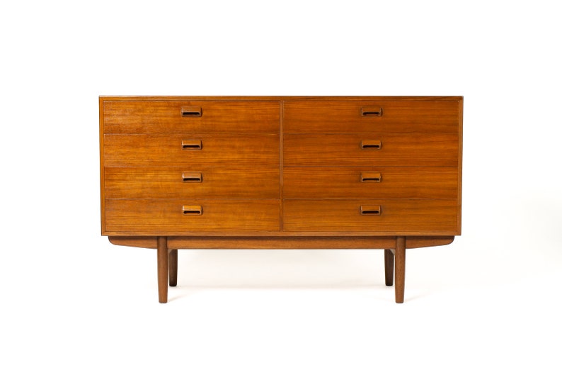 Danish Modern / Mid Century Teak Low Dresser Borge Mogensen for Søborg Møbelfabrik 8 Drawers A image 3