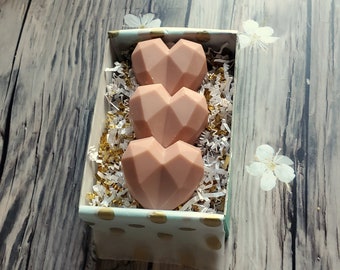 Soap Gift Set, Heart Soap Package, Soap Bar Set, Natural Skin Care, Care Package Gift for Woman, Gift Box for Mom, Handmade Soap, Vegan Soap