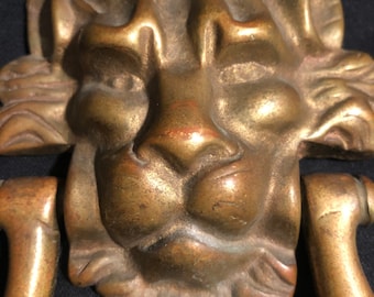 Lion door knocker vintage Growl