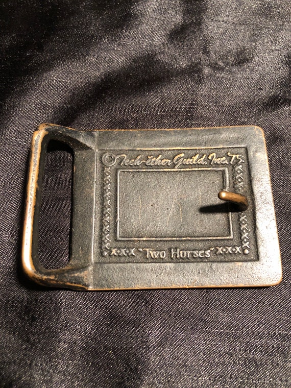 Vintage beautiful Tech ether belt buckle Two Hors… - image 5