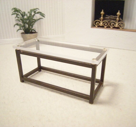 Craftsman / Mission & Modern Styles curated by Dollhouse Miniatures