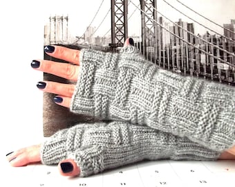 Knit Light Gray Fingerless Gloves, Hand Knitted Fingerless Mittens, Wrist Warmers for Her, Short Gloves for Women.