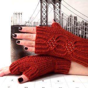 Knit Brown Red Fingerless Gloves, Hand Knitted Fingerless Mittens, Wrist Warmers for Her, Short Gloves for Women.