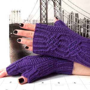 Knit Purple Fingerless Gloves, Hand Knitted Fingerless Mittens, Wrist Warmers for Her, Short Gloves for Women.