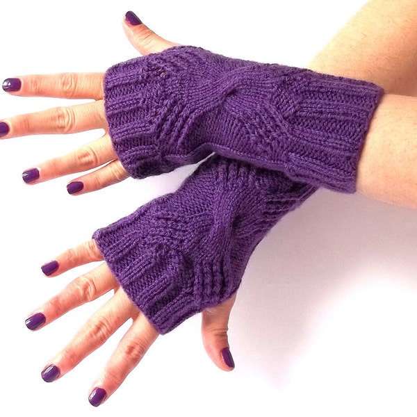 SALE - 50%OFF. Purple Knit Fingerless Gloves. Knit Fingerless Mittens. Knitted Wrist Warmers. Hand Knit Gloves. Knit Mittens. Hand Warmers.