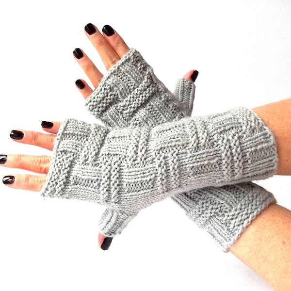 SALE - 30 % RABATT! Stricken Sie fingerlose Handschuhe. Grau stricken Handschuhe. Hand stricken Handschuhe. Fingerlose Handschuhe. Pulswärmer. Frauen kurze Handschuhe.