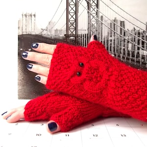 Cranberry Red Owl Gloves, Knit Fingerless Mittens, Knitted Fingerless Gloves, Knit Wrist Warmers, Hand Knit Gloves, Cute Owl Gift for Her.