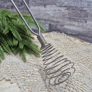 Vintage Stainless-Steel Coiled Wire Whisk for Sauces, Gravy, Beating & Stirring Gadget