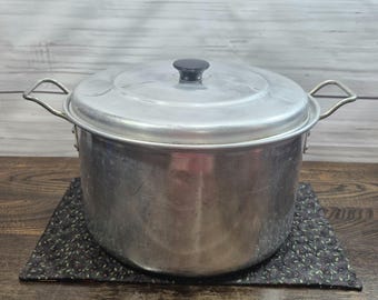 Garnek aluminiowy 11 qt z pokrywką i płaskim dnem, garnek do przetworów, naczynia kuchenne z połowy XX wieku