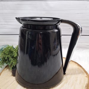 Pre-Owned Keurig 2.0 Coffee Carafe: 12-Cup Black Coffee Pot