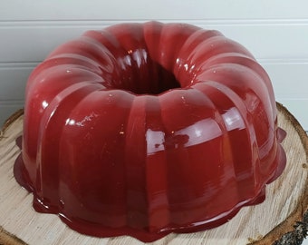 vintage Moule à gâteau Bundt rouge canneberge, œufs au four et pain de singe, années 90, États-Unis