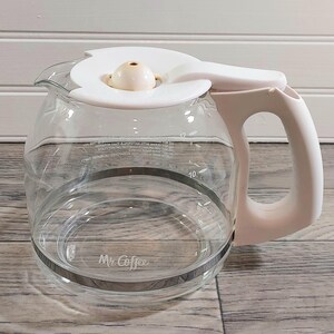 Mr. Coffee 12 Cup Replacement Coffee Pot Carafe With White Lid & Handle  Pre-owned - Etsy Canada