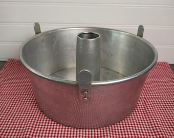 Vintage MCM Mirro 2-pc Aluminum Angel Food Tube Cake Pan - Model 5394M, USA