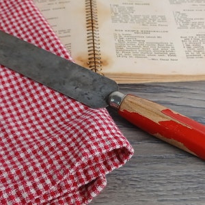 Antique Red Chippy Painted Wood Handle Spreader Spatula Primitive Farmhouse, USA