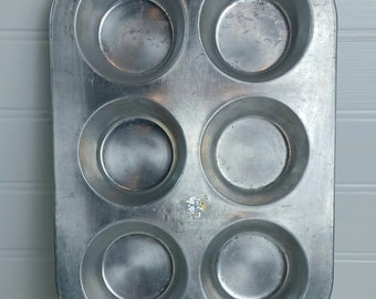 Moule à cupcakes ou à muffins Kitchen Pride en aluminium extra lourd, 6 tasses, 1950 États-Unis