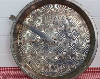 Vintage Ovenex Starburst Pattern Round "Slider" Cake Pan N-93-8” USA, Retro 1950s Bakeware.