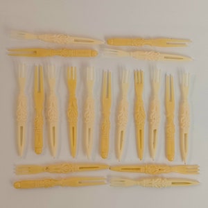 Mini Cocktail Forks (set of 19) Appetizer, Charcuterie Board, MCM Japan