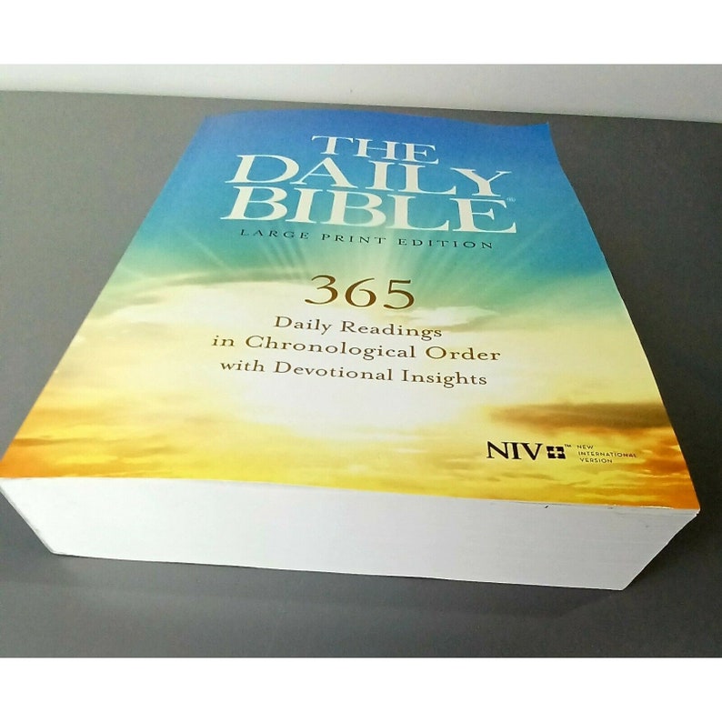 LARGE Print NIV Edition the Daily Bible 365 Daily Etsy