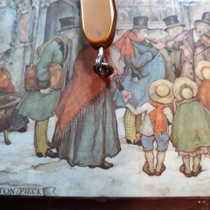 Wonderful vintage Anton Pieck wood decoupage purse