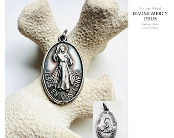 Divine Mercy Jesus. Vintage Medal. Sterling Silver