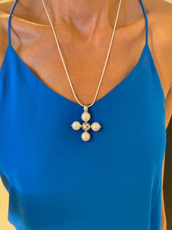 Paparazzi cross best sale necklace